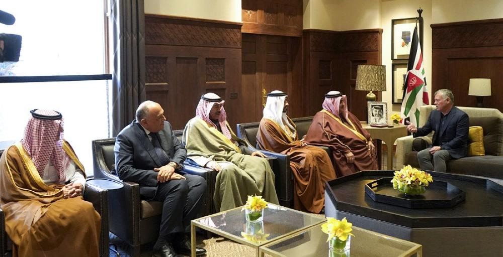 الملك يستقبل وزراء خارجية الكويت والإمارات والبحرين ومصر والسعودية