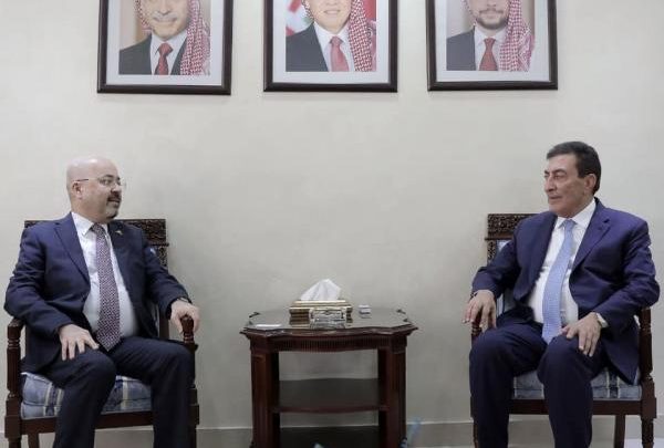 الطراونة: الأردن سيبقى سنداً قوياً للعراق ولشعبه