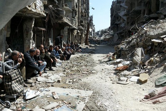 الجيش السوري النظامي يواصل عمليته في مخيم اليرموك