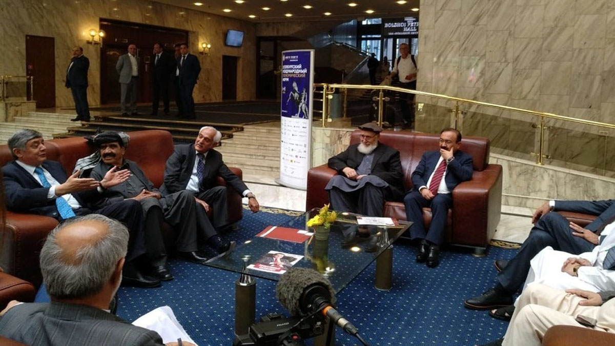 روسيا تدعو لجلاء أجنبي كامل عن أفغانستان وترحب باستجابة “طالبان” لوساطتها