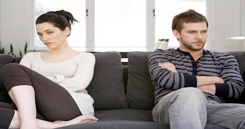 مزحة قد تفقدكما الرومانسية... تجنباها