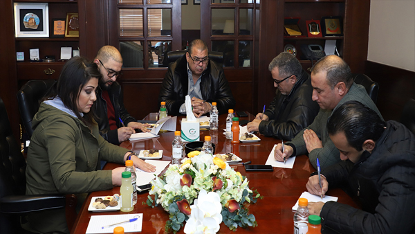 الكباريتي يتوقع تحسنا اقتصاديا بالمملكة منتصف العام الحالي