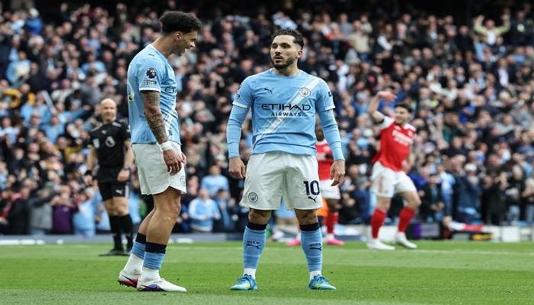 صراع اللقب.. مانشستر سيتي يفوز ويضيق الخناق على أرسنال