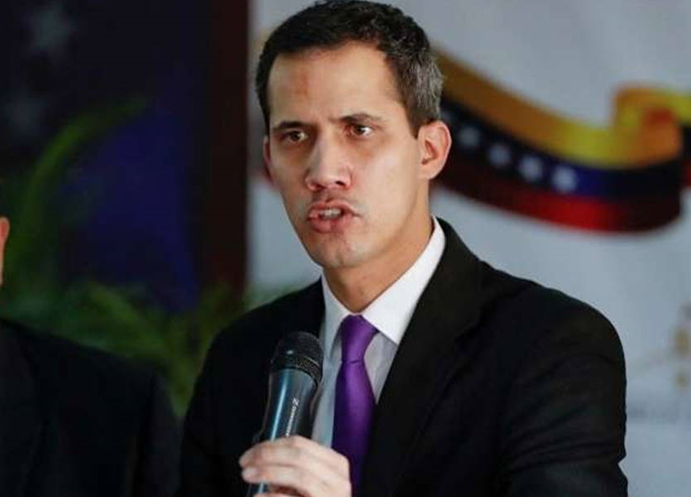 فنزويلا: تجريد غوايدو من رئاسة البرلمان وحرمانه من شغل مناصب عامة لمدة 15 عامًا