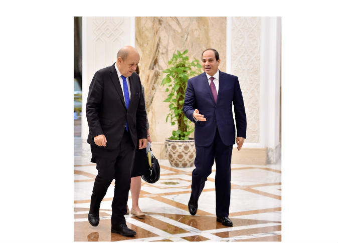 الرئيس السيسي يؤكد موقف مصر الداعم للحل السياسي في سوريا