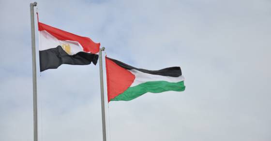 مصدر فلسطيني: القاهرة تبذل جهوداً كبيرة للتهدئة في قطاع غزة والفصائل تتجاوب
