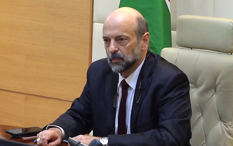 الرزاز: حاسبوا الحكومة فور الانتهاء من عملها