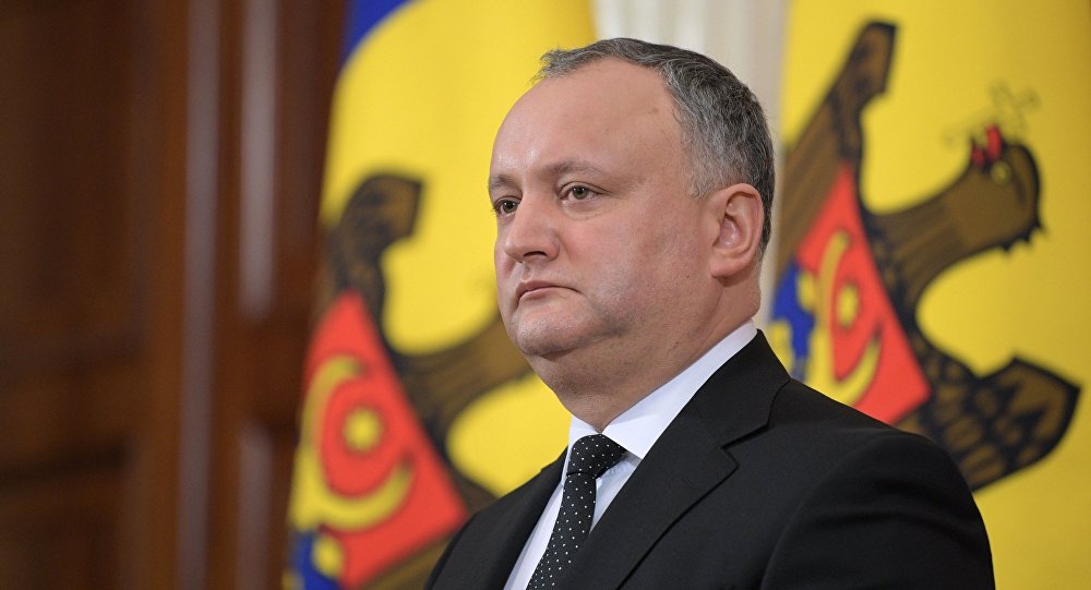 محكمة في مولدوفا تعفي الرئيس من منصبه وتعين رئيساً مؤقتاً