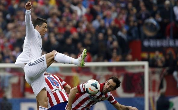 رونالدو ينقذ ريال مدريد أمام أتلتيكو ويبقيه في الصدارة
