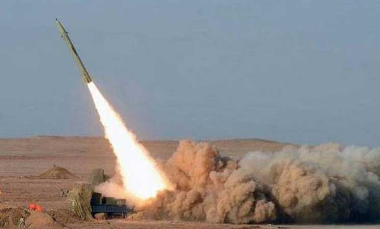 بعد التهديد.. إيران تكشف عن صاروخ “قاسم بصير” البالستي