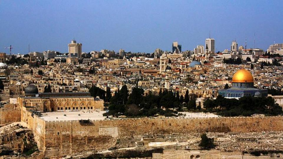 خطيب المسجد الأقصى: المدينة المقدسة في خطر وأهلها يتعرضون لأبشع الجرائم