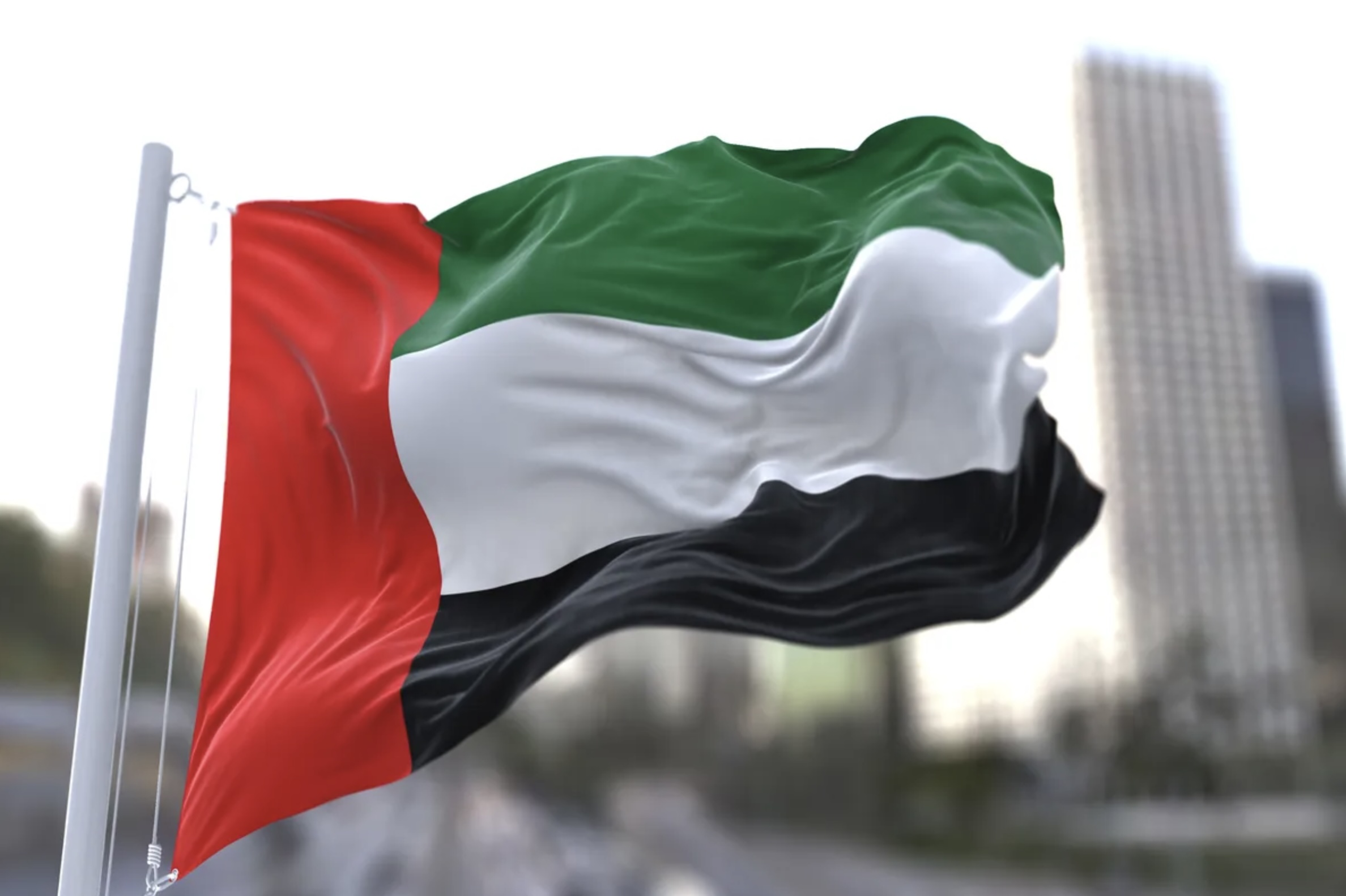 الإمارات تدعو إلى إعادة فتح مضيق هرمز فورا ودون شروط