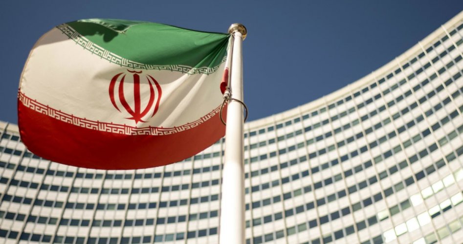 أنباء متضاربة عن إستقالة مسؤولين إيرانيين كبار