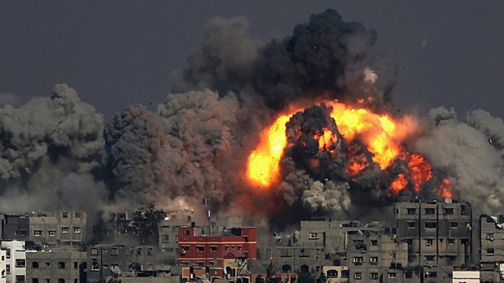 عبر طرف ثالث..”هآرتس”: إسرائيل تهدد حماس بشن عملية “غير مسبوقة”!