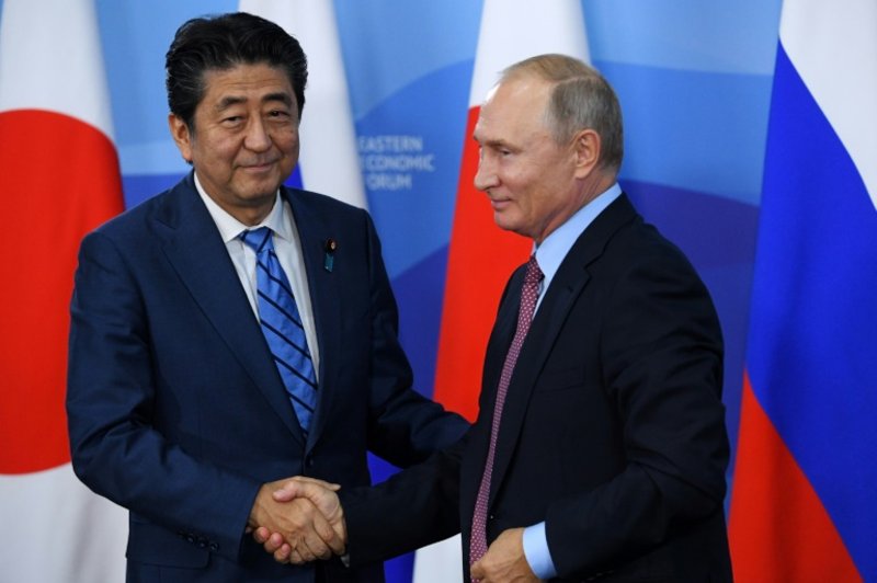 اليابان تعتزم تنشيط المفاوضات مع روسيا لتوقيع معاهدة السلام