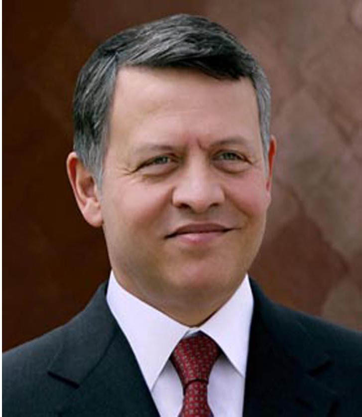 الملك يهنئ ملك البحرين بالعيد الوطني وذكرى الجلوس على العرش