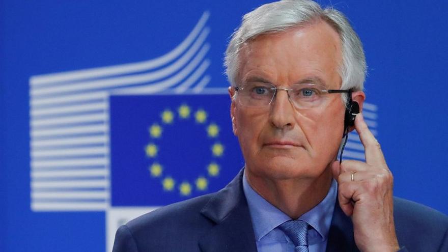 مفاوض الاتحاد الأوروبي يحذر من خروج بريطاني دون اتفاق