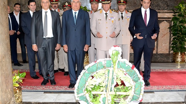وزير الدفاع المصري: شعب مصر وقيادته الوطنية يصنع اليوم مرحلة جديدة من تاريخه