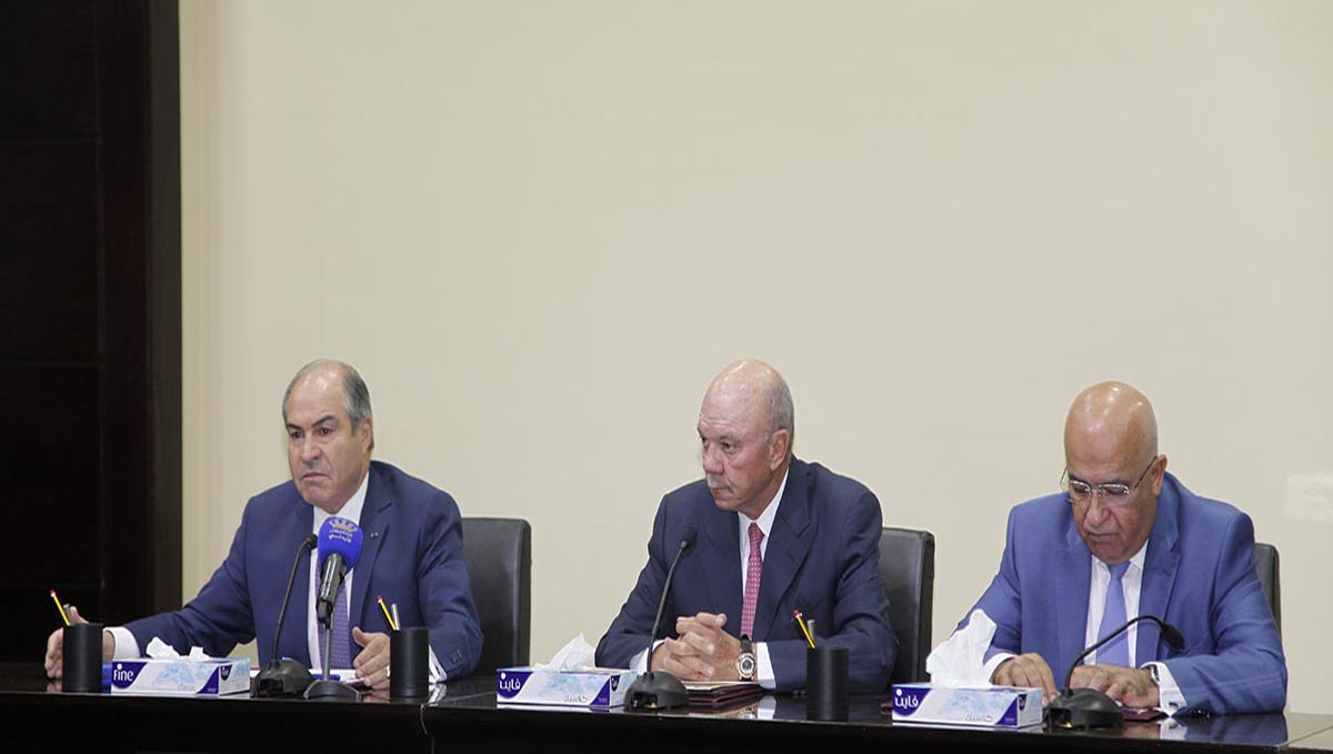 الملقي يطلع الاعيان على المستجدات والتحديات التي تواجه المملكة