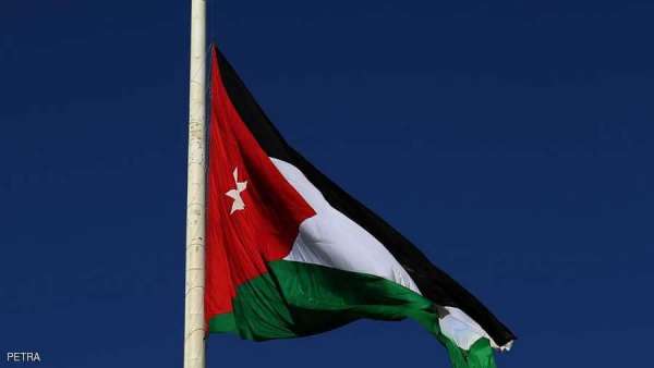 الديوان الملكي يعلن تنكيس علم السارية حدادا على ضحايا حادث البحر الميت