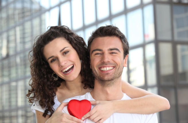 7 حلول لتغيير تصرّفات زوجكِ غير الرومانسي