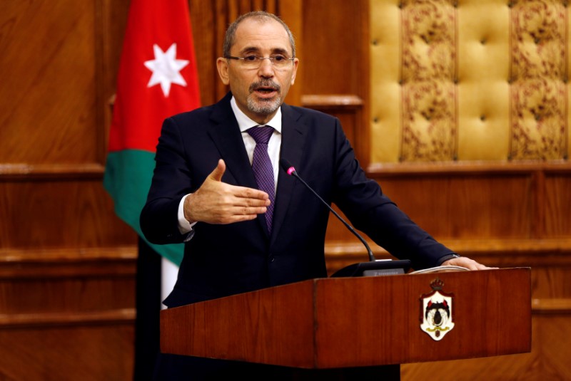 وزير الخارجية الأردني يطالب بدور عربي إيجابي لحل الأزمة السورية