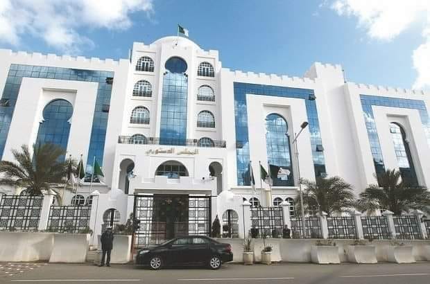 المجلس الدستوري الجزائري يثبت الشغور النهائي لمنصب الرئاسة بعد استقالة بوتفليقة