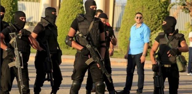 الداخلية المصرية: مقتل 8 إرهابيين خططوا لاستهداف احتفالات الأقباط