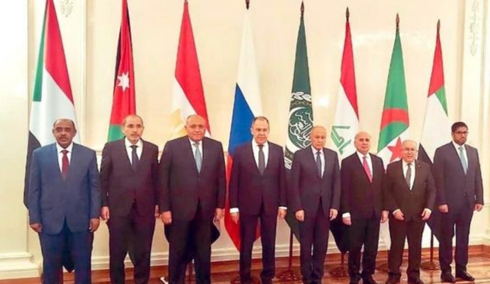 الصفدي يلتقي لافروف بعد اجتماع مجموعة الاتصال الوزارية العربية