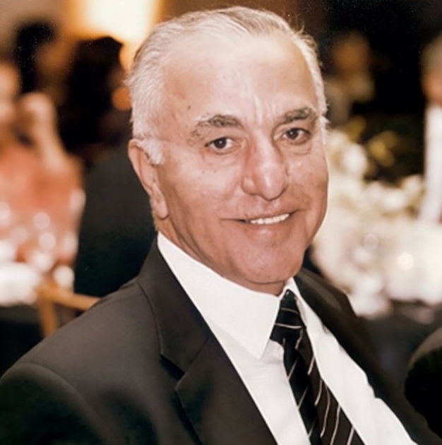 الملكة تنعى والدها: ” اللهمّ في يوم الجمعة افتح أبواب السماءِ لروحِ أبي”