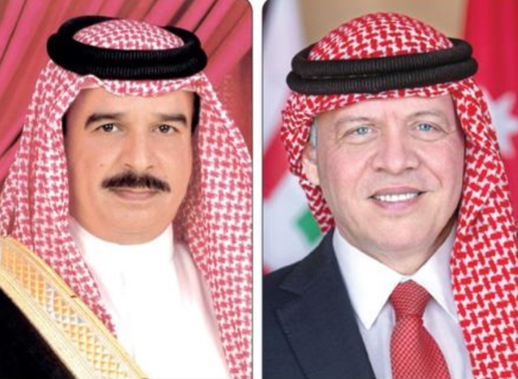 الملك وعاهل البحرين : مواصلة التنسيق حيال مختلف القضايا