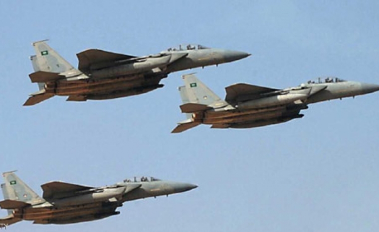 انفجارات عنيفة تهز صنعاء بعد صاروخ حوثي على الرياض