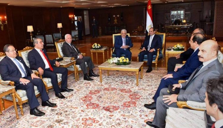 الرئيس عبد الفتاح السيسي وعباس يبحثان ملف المصالحة الفلسطينية