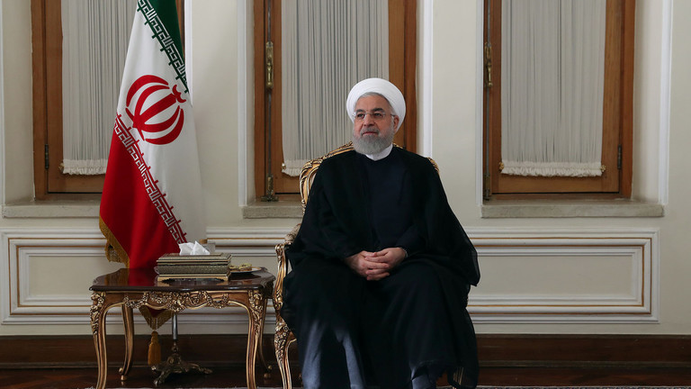 إيران تغازل دول الجوار وتحذرها من أطماع الولايات المتحدة في خزائنها