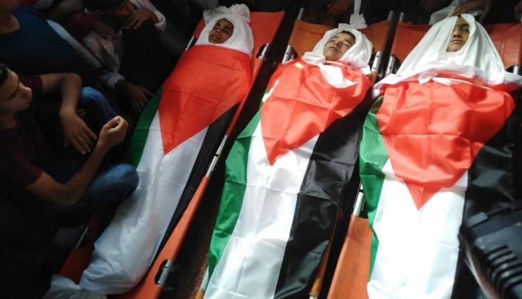 غزة.. الآلاف يودعون 3 أطفال استشهدوا بقصف إسرائيلي