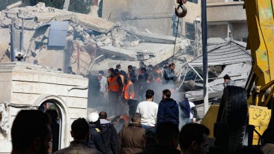 المرصد: مقتل 3 بينهم سيدة بغارة إسرائيلية على دمشق