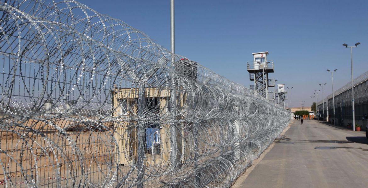 لليوم الـ39 الأسرى الفلسطينين في سجون الإحتلال الإسرائيلي يواصلون إضرابهم عن الطعـام.