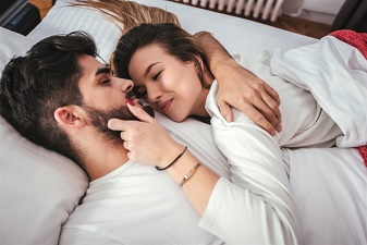 عشر فوائد لممارسة الجنس