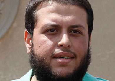 مصر: اعتقال نجل الإخواني الشاطر بتهمة “التخابر مع حماس”