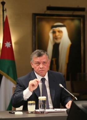 الملك يتوعد بكشف أسماء مروجي الوطن البديل