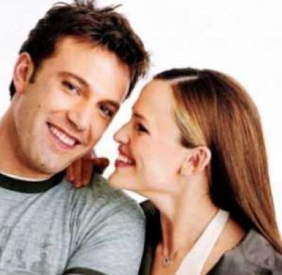 لماذا صدر المرأة هو الأكثر اغراءً للرجل ؟