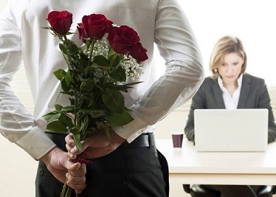 أحب زميلتي في العمل ولست قادر على الزواج منها