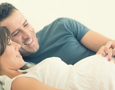 كيف تحافظين على استمرار العلاقة الحميمة في الحمل