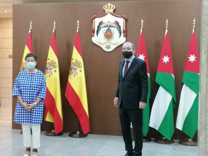 الصفدي ونظيرته الاسبانية يؤكدان ضرورة انهاء الصراع في الشرق الأوسط