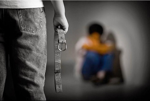 أبي طردني من البيت