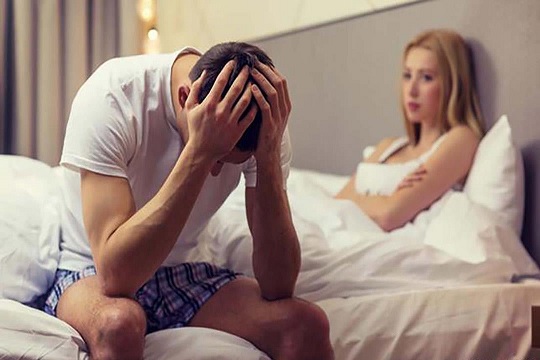 إليك 5 أسباب لضعف الانتصاب بعمر الشباب !!
