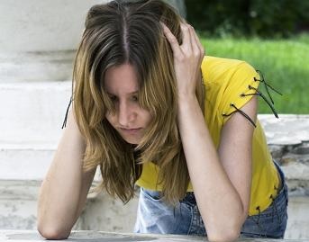 أنا بنت عايز أفضفض