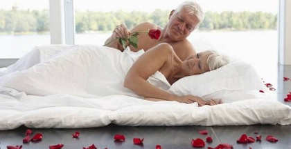 معلومة خاطئة عن العلاقة الجنسية بعد عمر الـ50