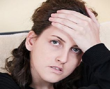 أنا محتارة وأريد حلاً لإبني