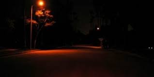 شارع ابوموسى الاشعري بدون اضاءة منذ اربعة اشهر ...!